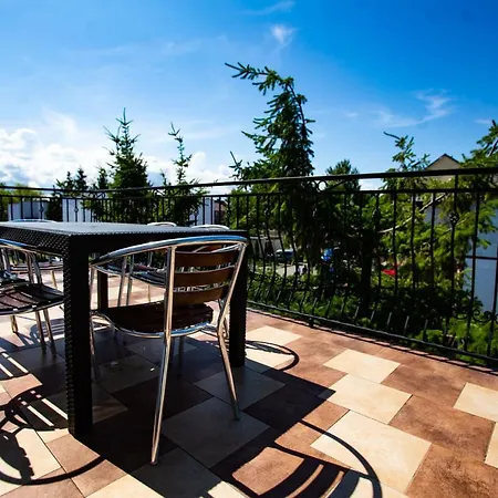 Czarmorza Goscinne ميلنو