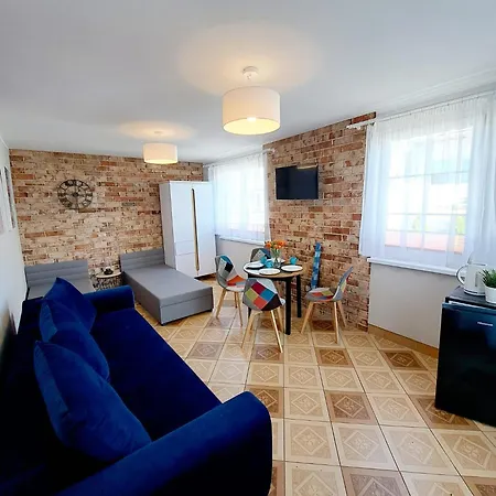 Czarmorza Goscinne ミエルノ