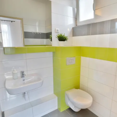 Czarmorza Goscinne * ミエルノ