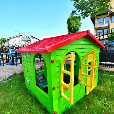 Czarmorza Goscinne منزل للإقامة *