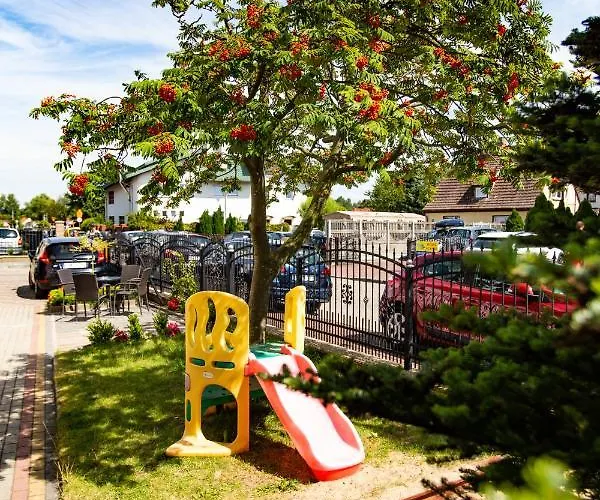 Czarmorza Goscinne 미엘노