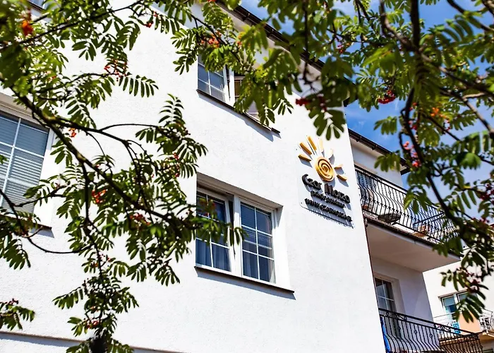 Czarmorza Goscinne 미엘노